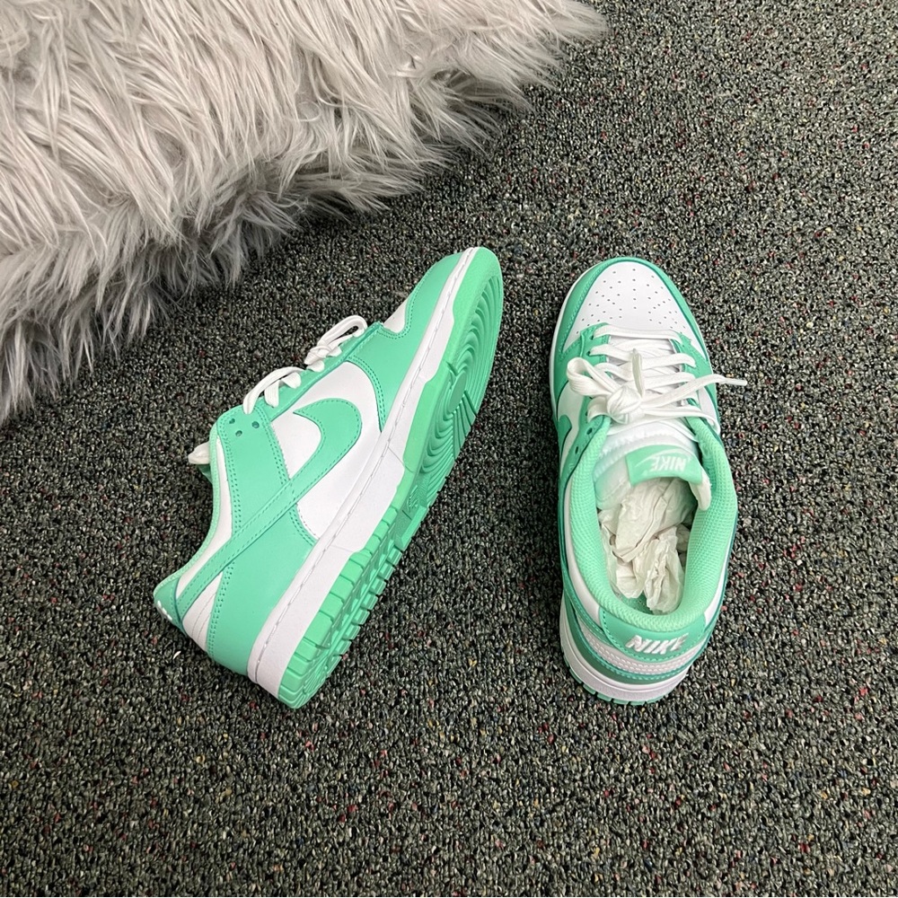 NWT Womens Low Dunk White Mint “Green Glow” Nike Sneakers Midsole Unisex Shoe 8